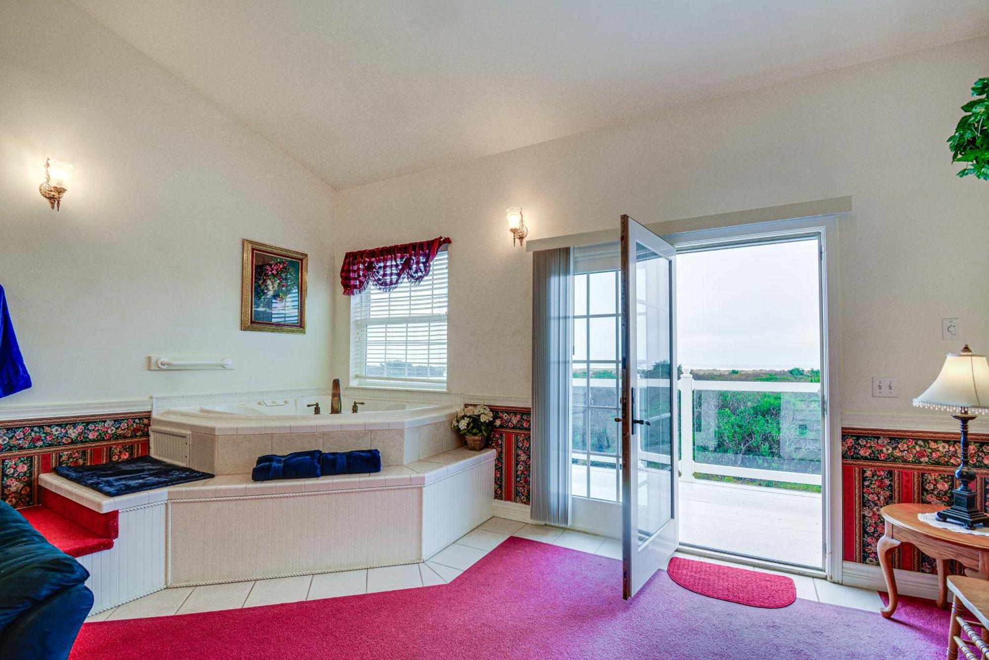 Ocean Shores Condo Rental With View - Walk To Beach! Eksteriør bilde
